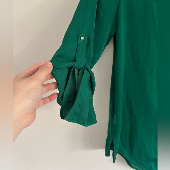 Zara Emerald Green V-Neck Stepped Hem Blouse | Size XL - Picture 4 of 9